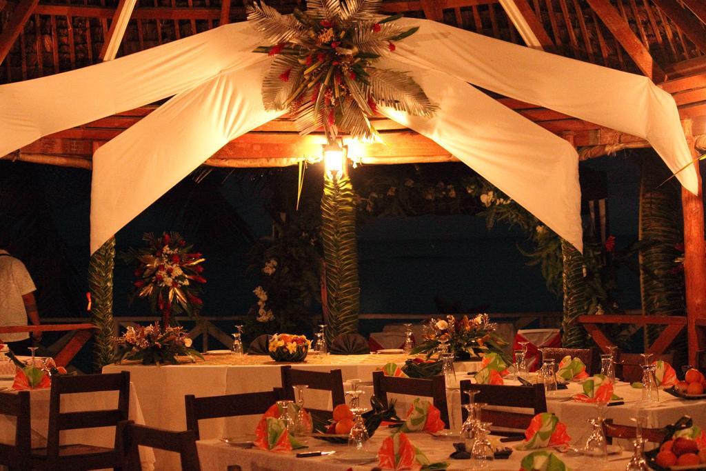 ホテルVacations Beach Fale Manase エクステリア 写真